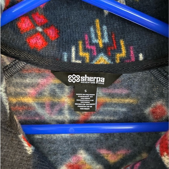 Fleece top - Picture 3 of 4